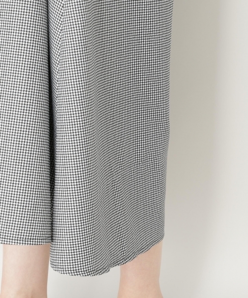 LOWRYS FARM(ローリーズファーム)の「ギンガムHWサロペット 796641(サロペット/オーバーオール・レディース・ブラック/ブルー・MEDIUM/LARGE)」の14枚目の写真