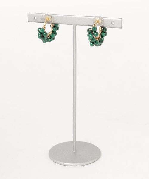 tone(トーン)の「【marinaJEWELRY】Malachite wrapped earring(イヤリング・レディース・グリーン・S)」の2枚目の写真
