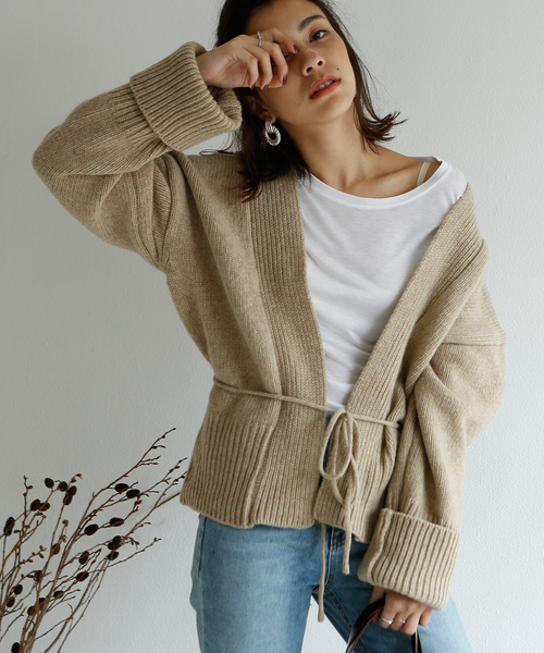 marjour(マージュール)の「STRING KNIT CARDIGAN(カーディガン/ボレロ・レディース・ブラウン/ベージュ・MEDIUM)」の5枚目の写真