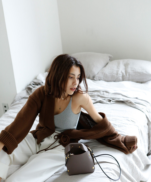 marjour(マージュール)の「STRING KNIT CARDIGAN(カーディガン/ボレロ・レディース・ブラウン/ベージュ・MEDIUM)」の3枚目の写真