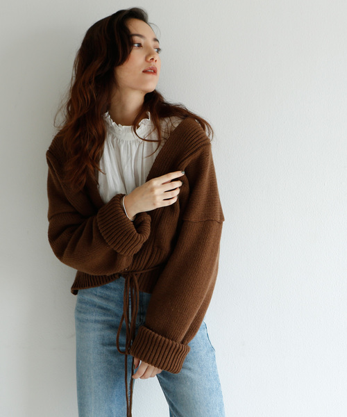 marjour(マージュール)の「STRING KNIT CARDIGAN(カーディガン/ボレロ・レディース・ブラウン/ベージュ・MEDIUM)」の11枚目の写真