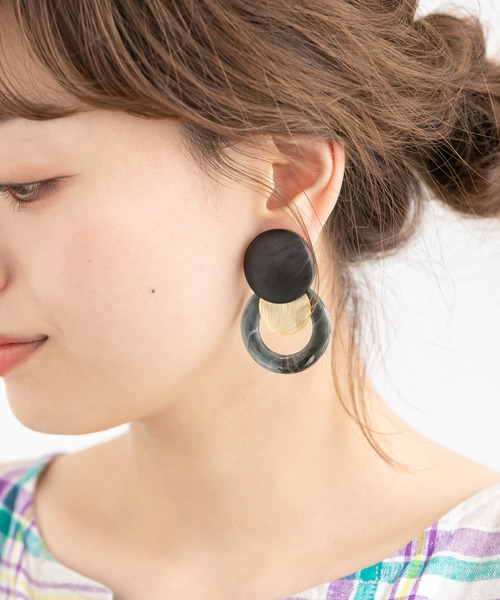 URBAN RESEARCH Sonny Label(アーバンリサーチサニーレーベル)の「ミックスパーツイヤリング(イヤリング(両耳用))」|グレー