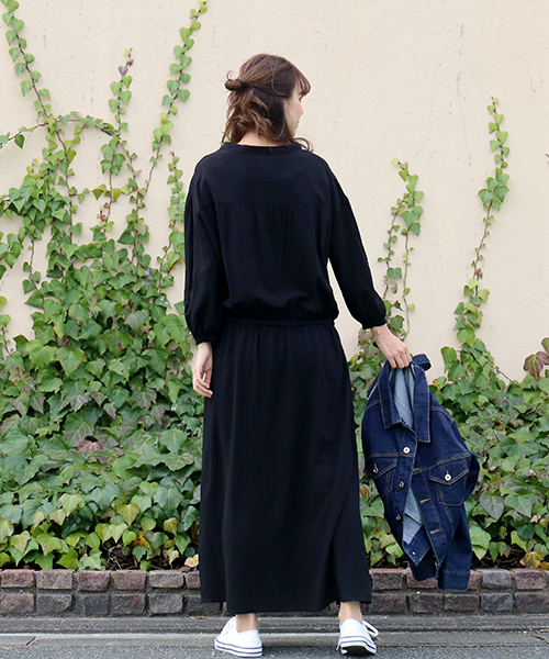 n'ee-ne（ネーネ）の「ロングワンピース（ワンピース・レディース・ブラック/ダークアッシュ/ネイビー・M/L/LL）」の12枚目の写真