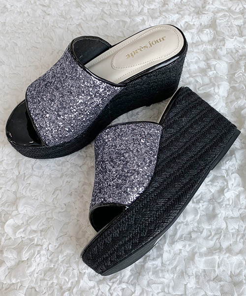 apres jour（アプレジュール）の「キラキラ厚底サンダル【ZOZOTOWN限定アイテム】（サンダル・レディース・ブラック/シルバー/ゴールド・SMALL/MEDIUM/LARGE）」の9枚目の写真