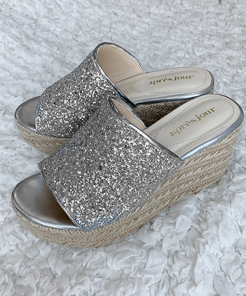 apres jour（アプレジュール）の「キラキラ厚底サンダル【ZOZOTOWN限定アイテム】（サンダル・レディース・ブラック/シルバー/ゴールド・SMALL/MEDIUM/LARGE）」の10枚目の写真