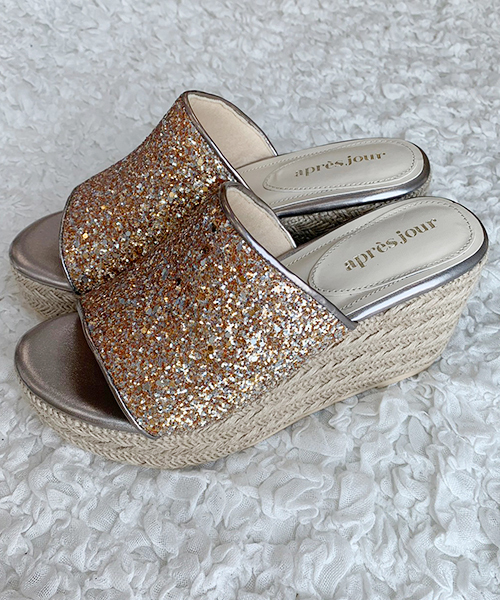 apres jour（アプレジュール）の「キラキラ厚底サンダル【ZOZOTOWN限定アイテム】（サンダル・レディース・ブラック/シルバー/ゴールド・SMALL/MEDIUM/LARGE）」の14枚目の写真