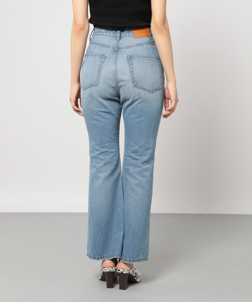 PAGEBOY（ページボーイ）の「フレアジーンズ（デニムパンツ・レディース・ブラック/サックスブルー/ライトブルー・SMALL/MEDIUM/LARGE）」の15枚目の写真