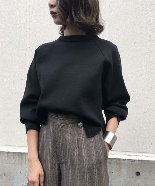 &g'aime（アンジェム）の「【＆g'aime】サイドスリットロングスリーブニット（ニット/セーター・レディース・ブラック/ブラウン/グレイッシュベージュ・FREE）」の2枚目の写真