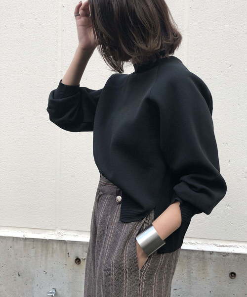 &g'aime（アンジェム）の「【＆g'aime】サイドスリットロングスリーブニット（ニット/セーター・レディース・ブラック/ブラウン/グレイッシュベージュ・FREE）」の5枚目の写真