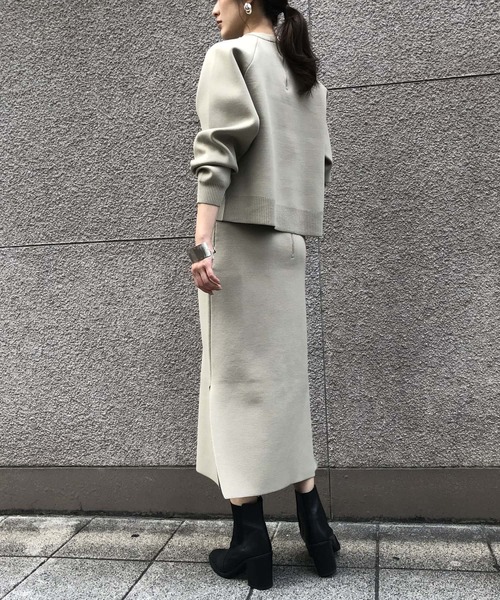 &g'aime（アンジェム）の「【＆g'aime】サイドスリットロングスリーブニット（ニット/セーター・レディース・ブラック/ブラウン/グレイッシュベージュ・FREE）」の16枚目の写真