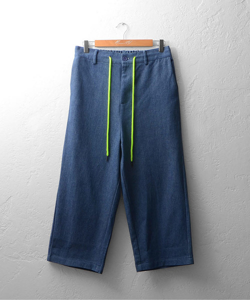 MinoriTY（マイノリティ）の「ネオンスピンドルワイドサルエルデニム（デニムパンツ・メンズ・ブルー/インディゴブルー・M/L）」の12枚目の写真