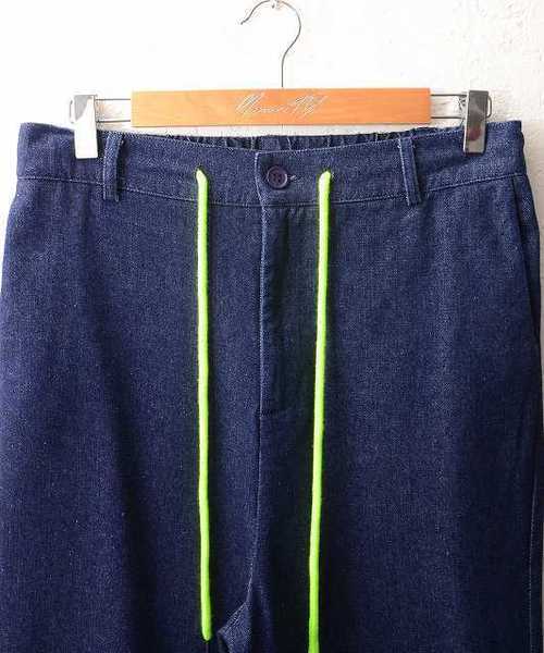 MinoriTY（マイノリティ）の「ネオンスピンドルワイドサルエルデニム（デニムパンツ・メンズ・ブルー/インディゴブルー・M/L）」の6枚目の写真