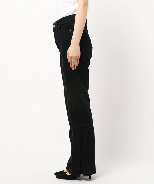 PAGEBOY（ページボーイ）の「【SOMETHING × PAGEBOY】別注 スリットフレアパンツ（デニムパンツ・レディース・ブラック/サックスブルー・SMALL/MEDIUM）」の3枚目の写真