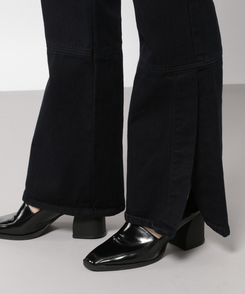 PAGEBOY（ページボーイ）の「【SOMETHING × PAGEBOY】別注 スリットフレアパンツ（デニムパンツ・レディース・ブラック/サックスブルー・SMALL/MEDIUM）」の7枚目の写真