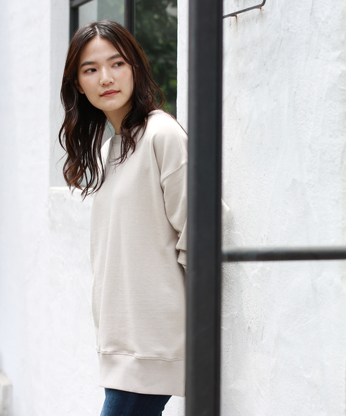 AMERICAN HOLIC（アメリカンホリック）の「ガゼット付き前後差クルーネック裏毛チュニック ＊（スウェット・レディース・チャコールグレー/カーキ/マスタード/グレイッシュベージュ/パープル/ブルー・M/L）」の7枚目の写真