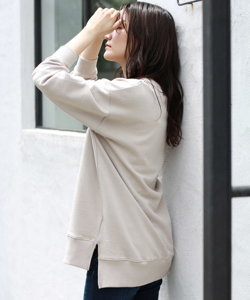 AMERICAN HOLIC（アメリカンホリック）の「ガゼット付き前後差クルーネック裏毛チュニック ＊（スウェット・レディース・チャコールグレー/カーキ/マスタード/グレイッシュベージュ/パープル/ブルー・M/L）」の8枚目の写真