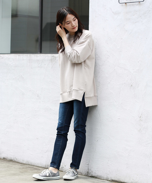 AMERICAN HOLIC（アメリカンホリック）の「ガゼット付き前後差クルーネック裏毛チュニック ＊（スウェット・レディース・チャコールグレー/カーキ/マスタード/グレイッシュベージュ/パープル/ブルー・M/L）」の9枚目の写真