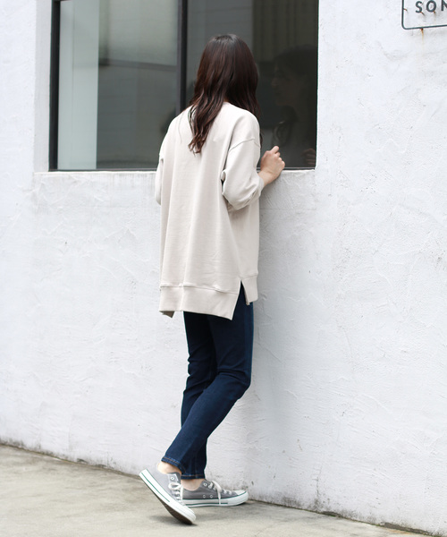 AMERICAN HOLIC（アメリカンホリック）の「ガゼット付き前後差クルーネック裏毛チュニック ＊（スウェット・レディース・チャコールグレー/カーキ/マスタード/グレイッシュベージュ/パープル/ブルー・M/L）」の10枚目の写真