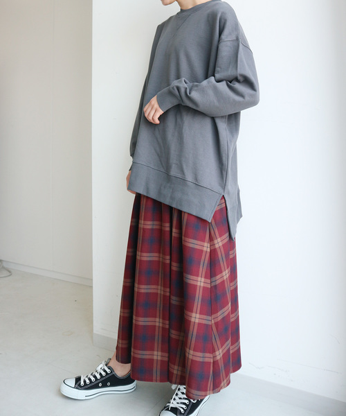 AMERICAN HOLIC（アメリカンホリック）の「ガゼット付き前後差クルーネック裏毛チュニック ＊（スウェット・レディース・チャコールグレー/カーキ/マスタード/グレイッシュベージュ/パープル/ブルー・M/L）」の13枚目の写真