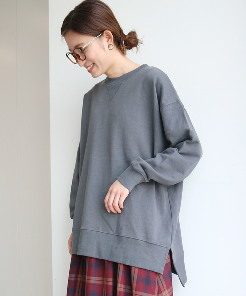 AMERICAN HOLIC（アメリカンホリック）の「ガゼット付き前後差クルーネック裏毛チュニック ＊（スウェット・レディース・チャコールグレー/カーキ/マスタード/グレイッシュベージュ/パープル/ブルー・M/L）」の17枚目の写真