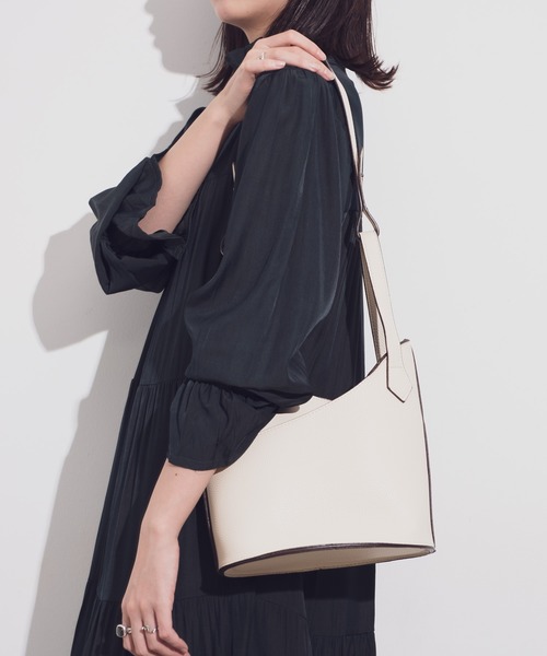 Aunt Marie's（アントマリーズ）の「AUNT MARIE'S 2WAYクロスショルダーバッグ（ショルダーバッグ・レディース・ホワイト/ブラック・FREE）」の3枚目の写真