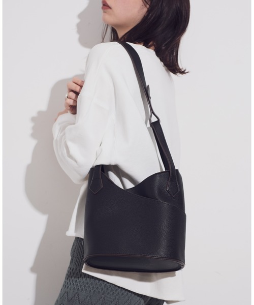 Aunt Marie's（アントマリーズ）の「AUNT MARIE'S 2WAYクロスショルダーバッグ（ショルダーバッグ・レディース・ホワイト/ブラック・FREE）」の8枚目の写真