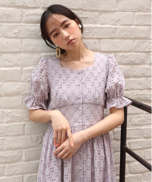 one after another NICE CLAUP(ワンアフターアナザーナイスクラップ)の「【Web限定】コットンレースロングワンピース(ワンピース・レディース・オフホワイト/ブラック/ミント/ラベンダー・FREE)」の12枚目の写真