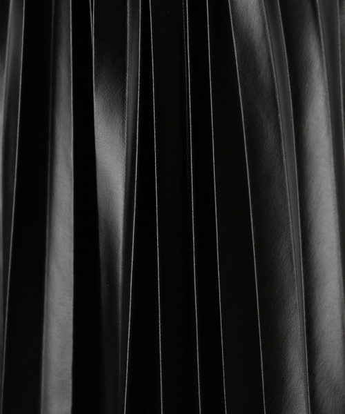 GLOBAL WORK（グローバルワーク）の「【キッズ】フェイクレザープリーツスカート【一部店舗限定】/926576（スカート・キッズ・ブラック・120cm/130cm/140cm）」の6枚目の写真