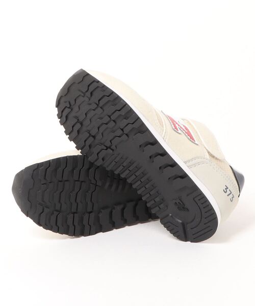 NEW BALANCE(ニューバランス)の「newbalance ニューバランス YV373M キッズスニーカー 313373 CO2 オフホワイト/レッド(スニーカー・キッズ・ベージュ系その他3・19.5cm/19.0cm/20.0cm/18.0cm/17.0cm/21.0cm/20.5cm/17.5cm/18.5cm)」の2枚目の写真