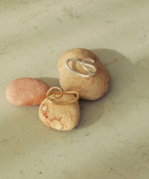 TODAYFUL(トゥデイフル)の「TODAYFUL Double Finger Ring ダブルフィンガーリング/12990901(リング・レディース・シルバー/ゴールド・ONE SIZE)」の3枚目の写真