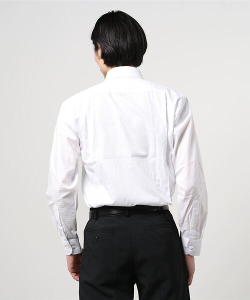 Perfect Suit FActory(パーフェクトスーツファクトリー)の「【WEB限定/形態安定】長袖ワイシャツ【クラシコ】ホワイト(ビジネスシャツ・メンズ・オフホワイト・LL/S/M/L)」の3枚目の写真