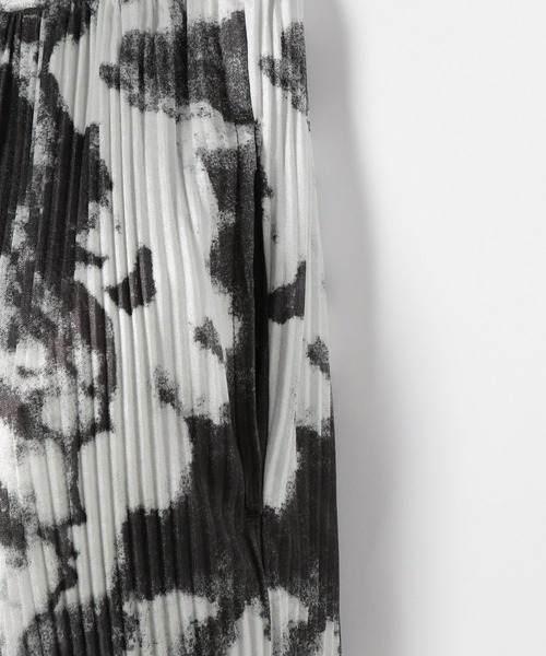 PAGEBOY（ページボーイ）の「【CORE】タイダイプリーツパンツ（その他パンツ・レディース・ブラック/グリーン系その他・FREE）」の5枚目の写真