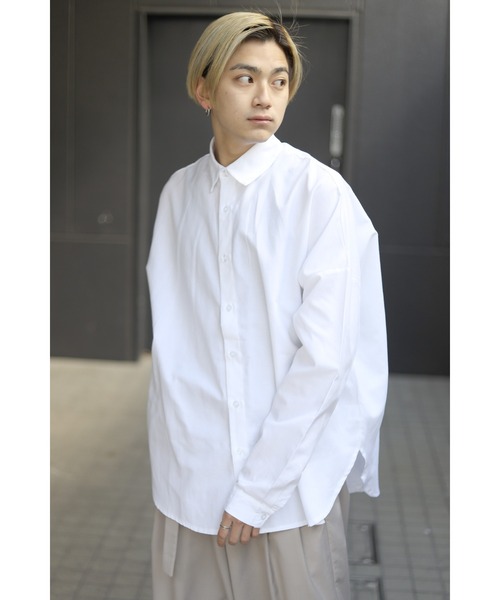 CREARE -LINO-（クレアーレリノ）の「オーバーサイズ ルーズスリーブ シャツ<ユニセックス>（シャツ/ブラウス・メンズ・ブラック/ホワイト・FREE）」の2枚目の写真