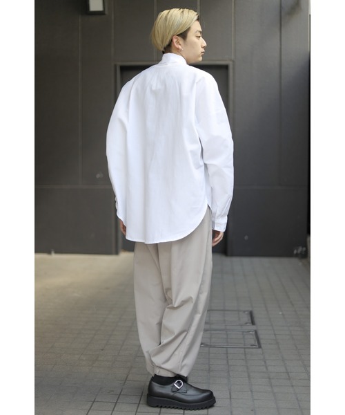 CREARE -LINO-（クレアーレリノ）の「オーバーサイズ ルーズスリーブ シャツ<ユニセックス>（シャツ/ブラウス・メンズ・ブラック/ホワイト・FREE）」の5枚目の写真