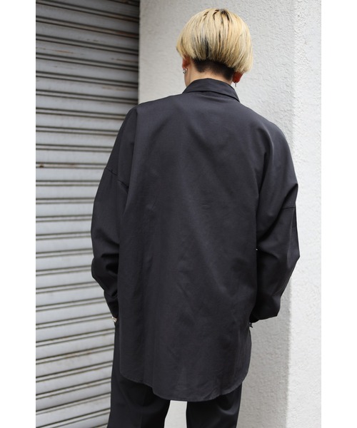 CREARE -LINO-（クレアーレリノ）の「オーバーサイズ ルーズスリーブ シャツ<ユニセックス>（シャツ/ブラウス・メンズ・ブラック/ホワイト・FREE）」の8枚目の写真