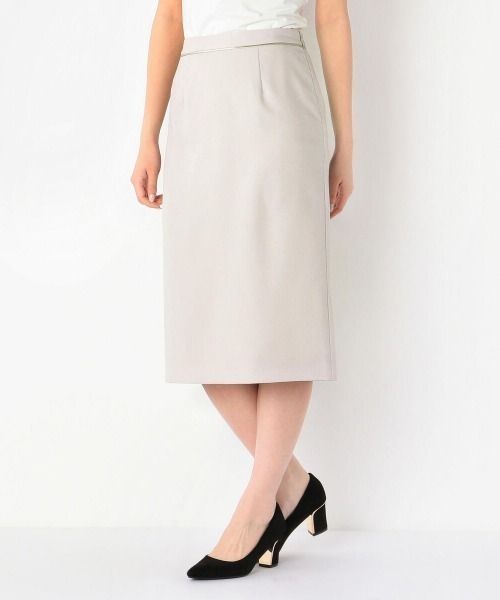 MEW'S REFINED CLOTHES（ミューズリファインドクローズ）の「ウォッシャブル接触冷感タイトスカート（スカート・レディース・グレー/ネイビー/グレイッシュベージュ・MEDIUM/LARGE/SMALL）」の2枚目の写真