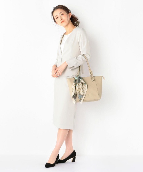 MEW'S REFINED CLOTHES（ミューズリファインドクローズ）の「ウォッシャブル接触冷感タイトスカート（スカート・レディース・グレー/ネイビー/グレイッシュベージュ・MEDIUM/LARGE/SMALL）」の13枚目の写真