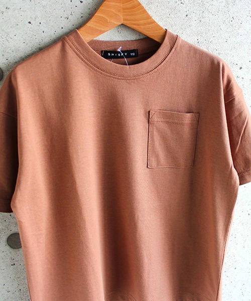 THE CASUAL(カジュアル)の「ビッグシルエット5分袖ポケット付きバックプリントTシャツ カットソー キッズ(Tシャツ/カットソー・キッズ・モカ/オレンジ/ブラック/ラベンダー/ブラック系/ホワイト系/オフホワイト/ブラック系1/ベージュ・130cm/110cm/160cm/140cm/150cm/120cm)」の17枚目の写真
