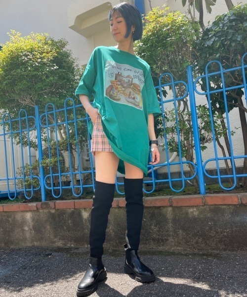 Candy Stripper（キャンディストリッパー）の「BREAK TIME OF HEROES BIG BIG Tシャツ（Tシャツ/カットソー・レディース・グリーン/オレンジ/オフホワイト/ブラック・2）」の4枚目の写真