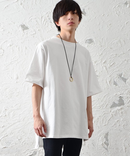 MinoriTY（マイノリティ）の「メンズ半袖ロング丈ビッグシルエットロゴ刺繍Teeシャツ（Tシャツ/カットソー・メンズ・ブラック/グレー系その他/オフホワイト・L/M）」の2枚目の写真