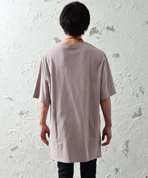 MinoriTY（マイノリティ）の「メンズ半袖ロング丈ビッグシルエットロゴ刺繍Teeシャツ（Tシャツ/カットソー・メンズ・ブラック/グレー系その他/オフホワイト・L/M）」の11枚目の写真