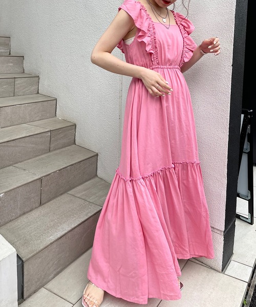 [美品]フリル付きピンクロングワンピース　アンドクチュール ラッフルフリルロングワンピース - Ank Rouge(アンクルージュ)の