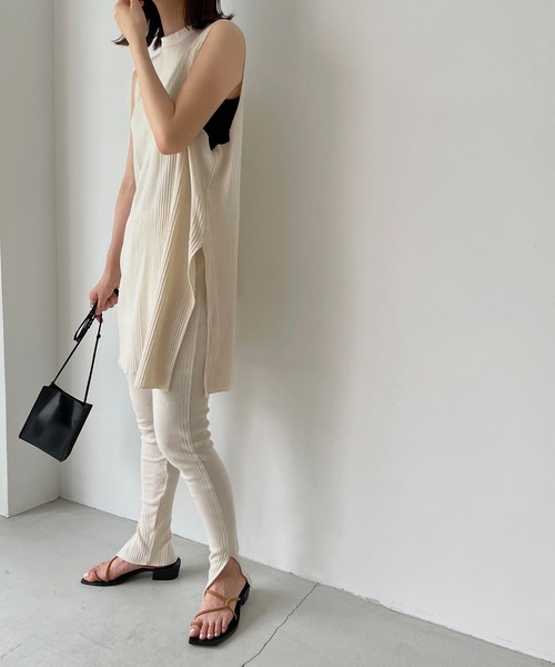 CANAL JEAN（キャナルジーン）の「from Lagoon(フロムラグーン) レザーひもクロスローヒールサンダル（サンダル・レディース・ブラック/キャメル・38/39/36/37）」の5枚目の写真