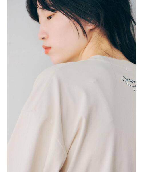 SEVENDAYS=SUNDAY(セブンデイズサンデイ)の「SUNDAY TEE *(Tシャツ/カットソー・レディース・アイボリー/グレー・M/L/S)」の13枚目の写真