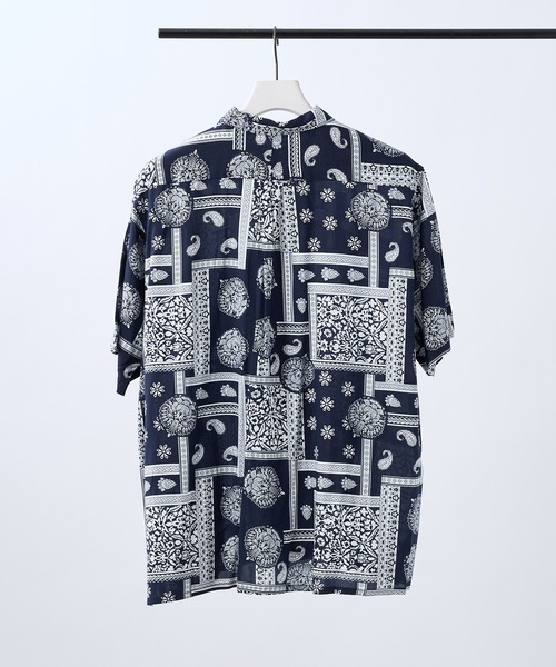 COLONY 2139（コロニートゥーワンスリーナイン）の「ペイズリー/花柄/小紋柄オープンカラーシャツ(ユニセックス可)/総柄オープンカラーシャツ（シャツ/ブラウス・メンズ・ブラック/ホワイト/ネイビー/ブラック系その他/ダークネイビー・LARGE/MEDIUM）」の9枚目の写真