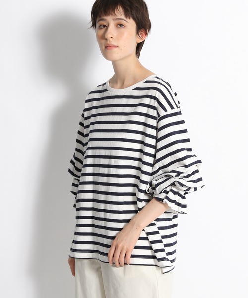 niko and...（ニコアンド）の「袖タックボリュームプルオーバー（Tシャツ/カットソー・レディース・ネイビー/オフホワイト/グリーン/ラベンダー/ホワイト・MEDIUM/LARGE）」の2枚目の写真