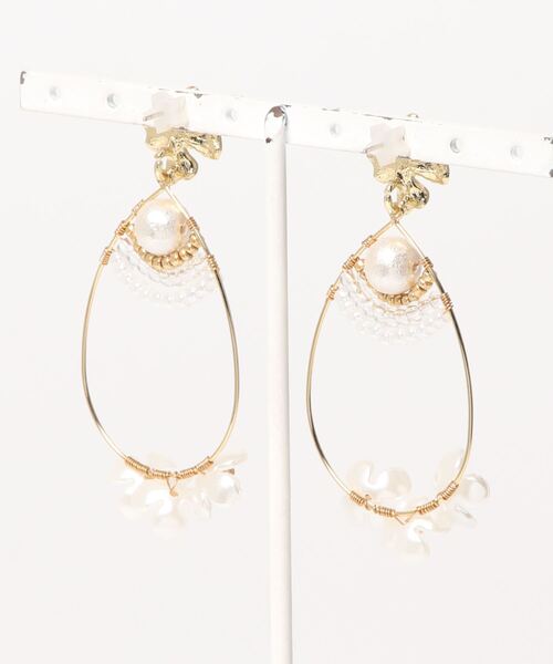 tone（トーン）の「【Sunny days】beads　flower（ピアス（両耳用）・レディース・クリア・FREE）」の2枚目の写真