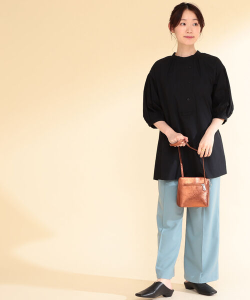 Ray BEAMS（レイビームス）の「Ray BEAMS / バックオープン バンドカラー ブラウス（シャツ/ブラウス・レディース・ホワイト/ブラック・ONE SIZE）」の21枚目の写真