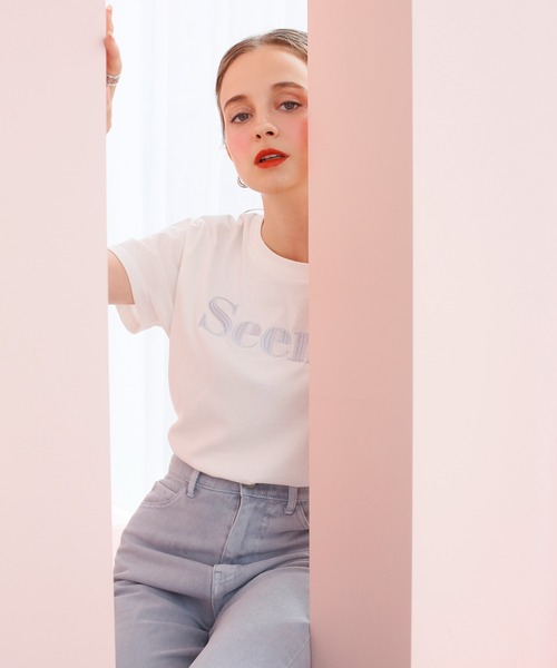 Seemi. byNICECLAUP（ シーミーバイナイスクラップ）の「Seemi.刺繍T（Tシャツ/カットソー・レディース・ホワイト/スモークピンク/ピンク・FREE）」の11枚目の写真