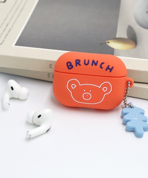 Brunch Brother(ブランチブラザー)の「AirPodsPro用ケース・ブランチブラザー/ROMANE(ロマネ)(ヘッドフォン/イヤホン・レディース・ネイビー/オレンジ/グレー・FREE)」の3枚目の写真